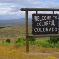 welcome-to-colorful-colorado-sign 